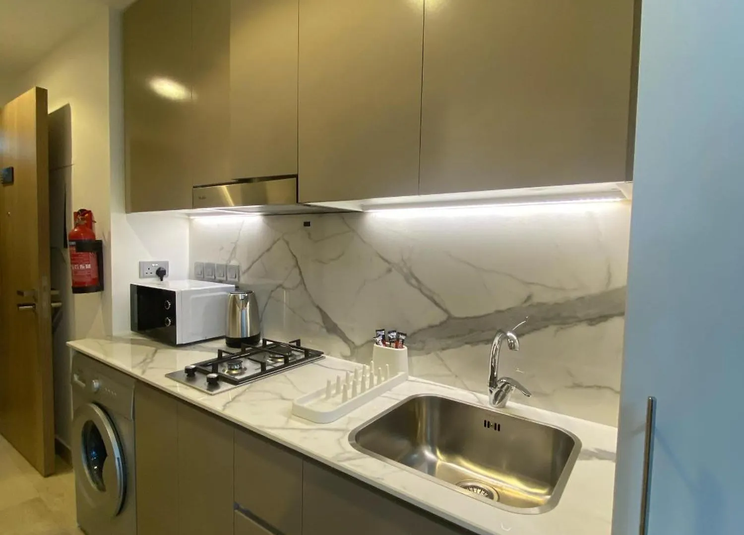 Apartment Stylish Studio In Dubai United Arab Emirates