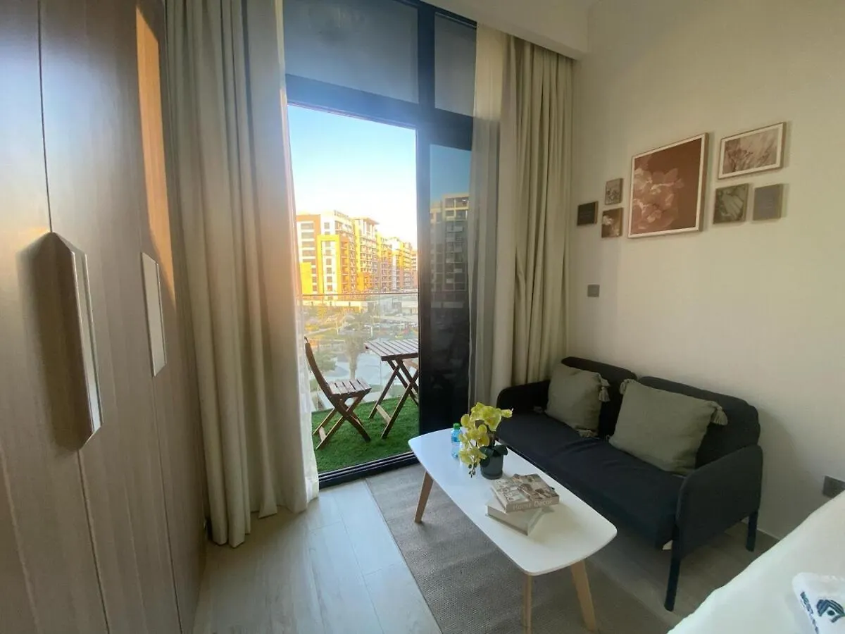 Stylish Studio In Dubai Apartment