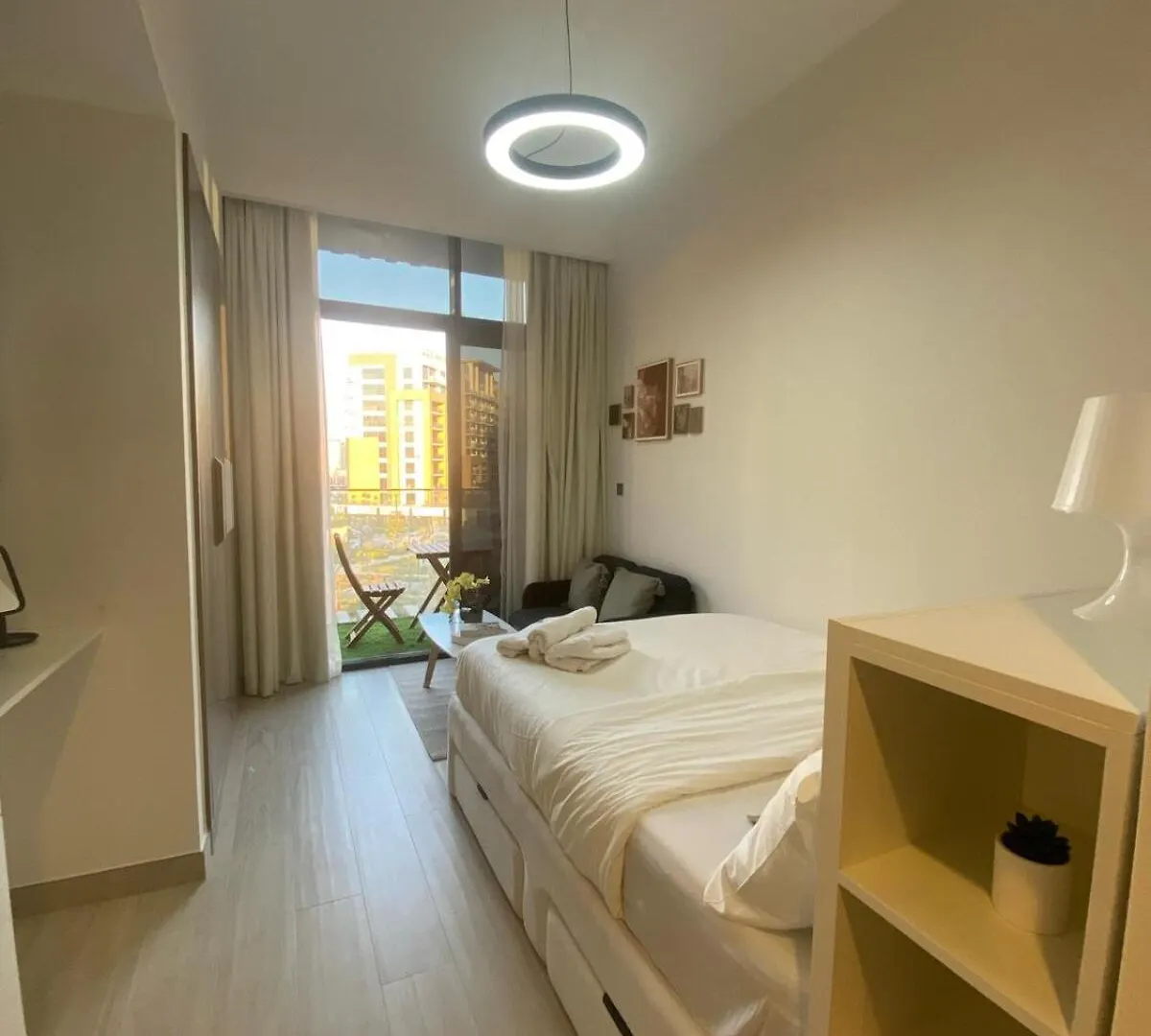 Stylish Studio In Dubai Apartment
