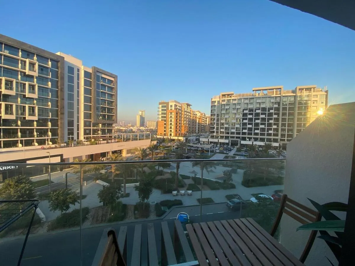 Stylish Studio In Dubai 0*,